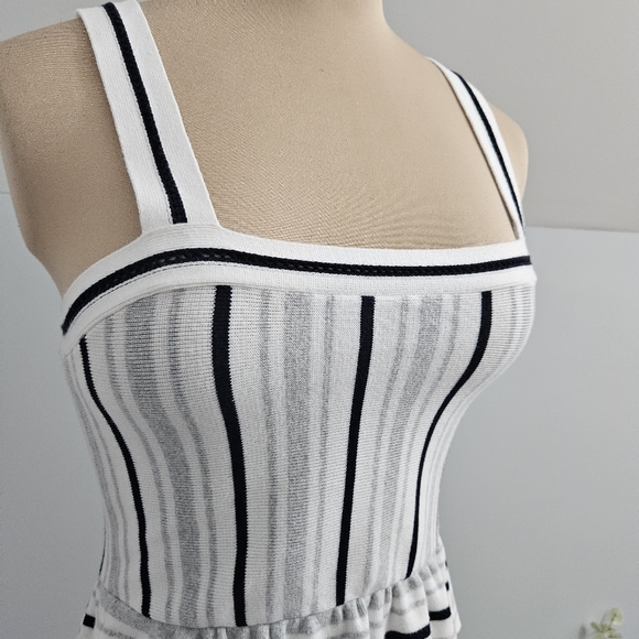 Banana Republic Knit Sweater Peplum Tank Top XS White Black Stripe - Picture 5 of 12